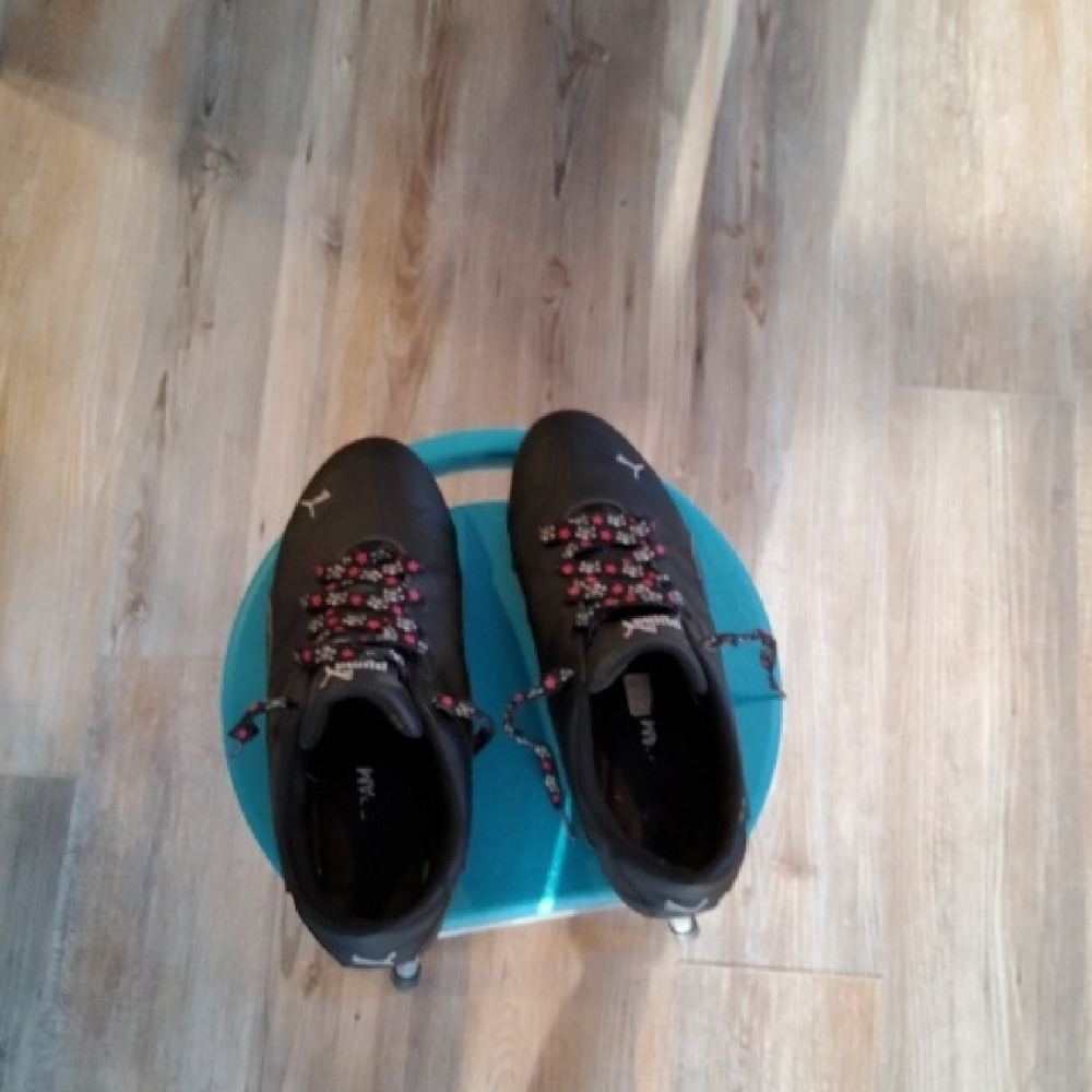 Puma Black Athletic Shoes with Patterned Laces